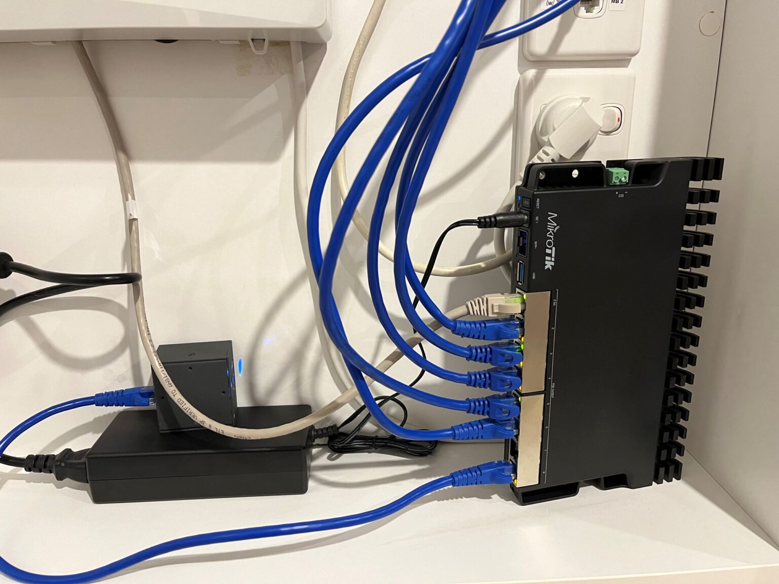 New Mikrotik router to replace the Unifi USG